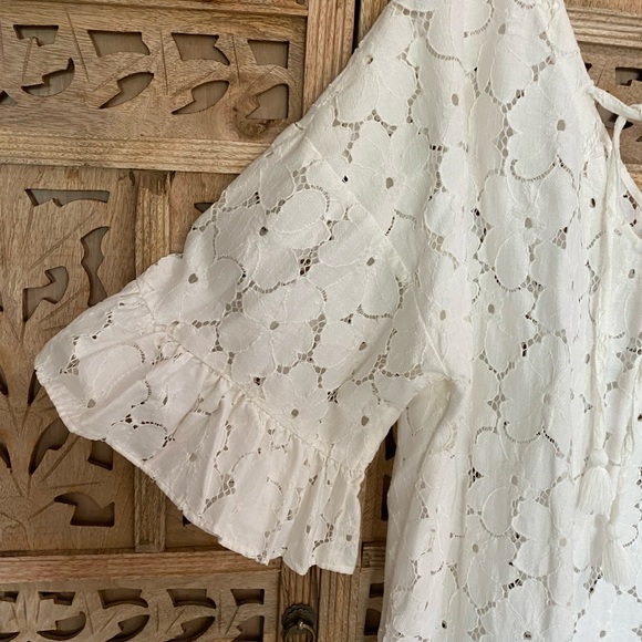 Fun summer dress. Beach cover up, or over shorts and a sexy lace top. - Picture 6 of 6